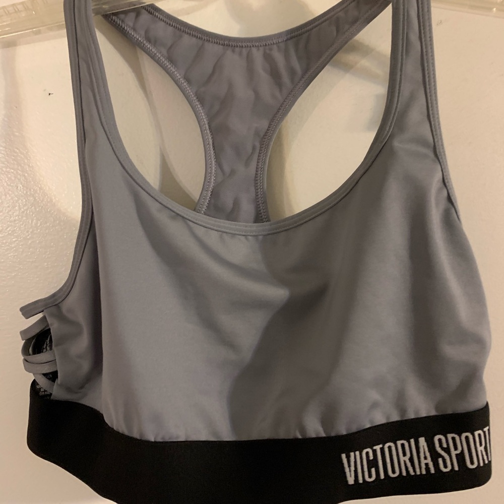 Comfy sports bra !
